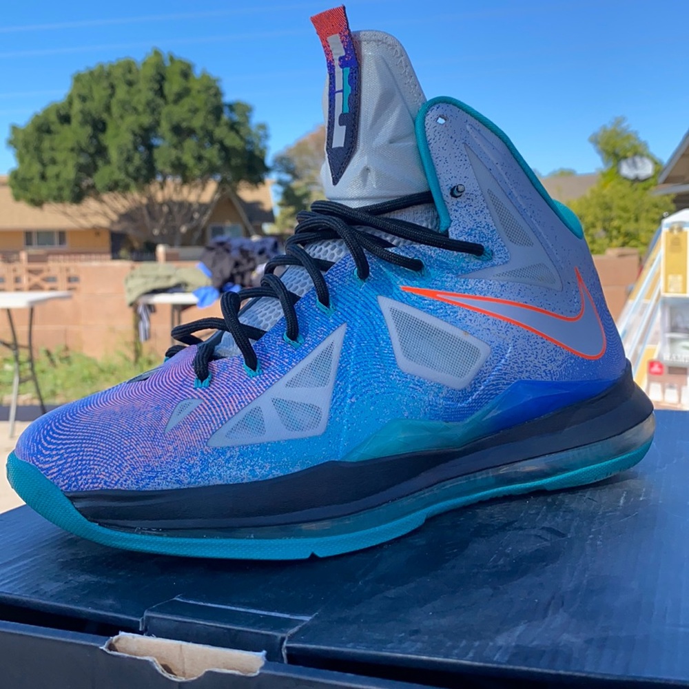 Nike Lebron X ‘Pure platinum’